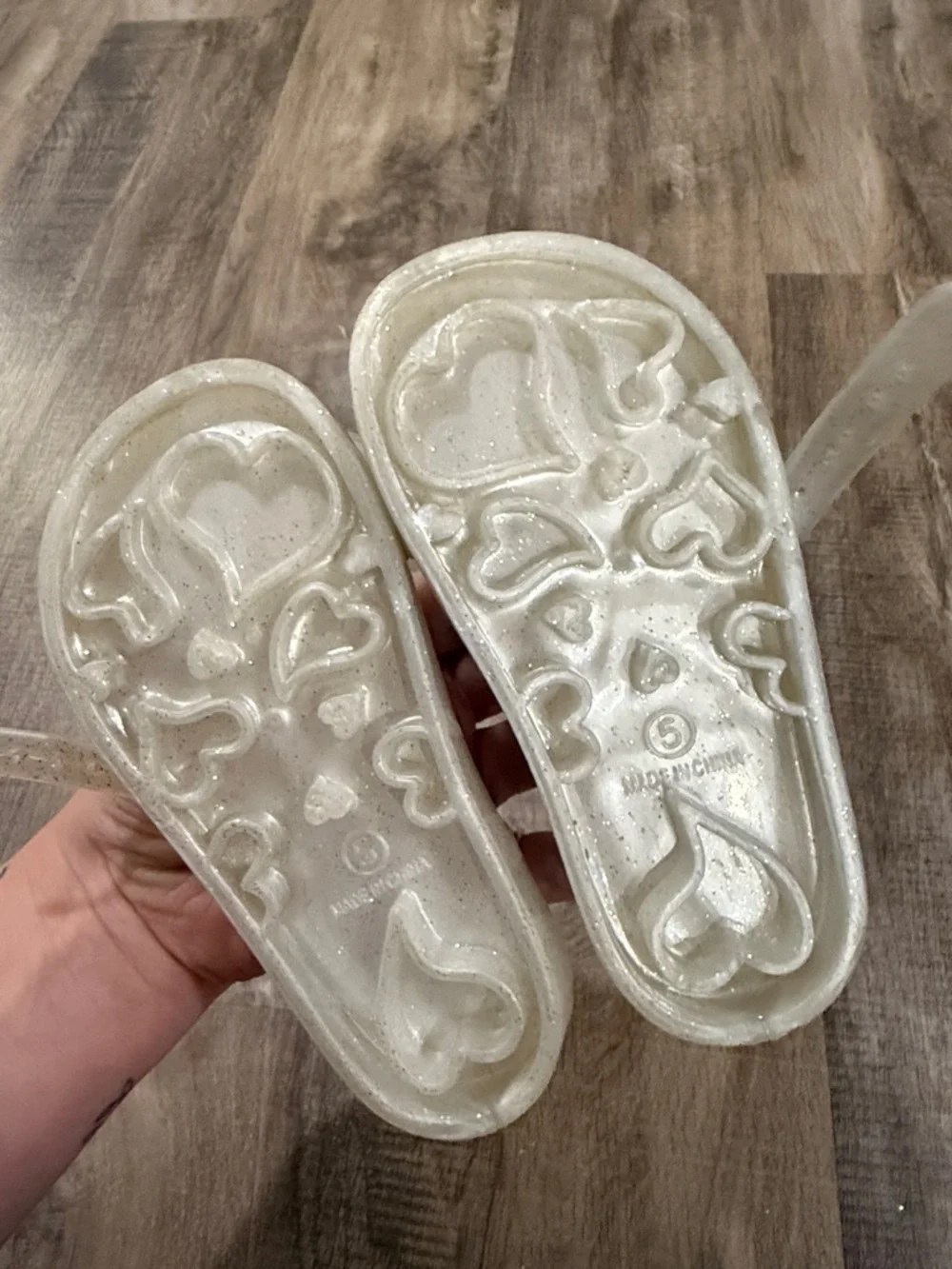Sparkly Silver Jelly Sandals with Cream Floral Accent